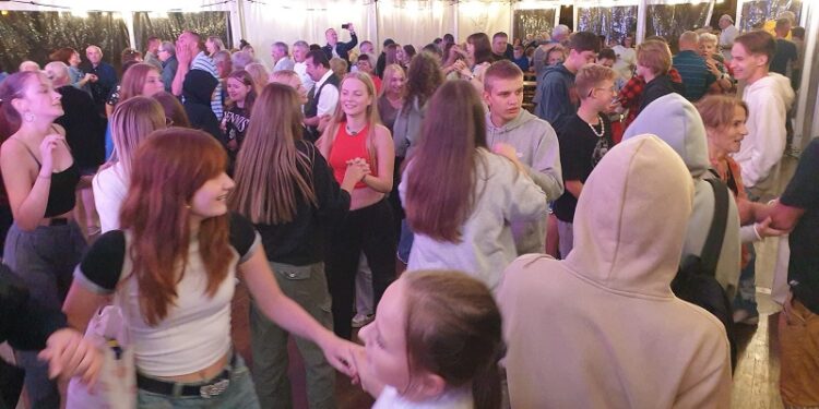 Tarnobrzeg. Miejska Potańcówka przyciągnęła tłumy