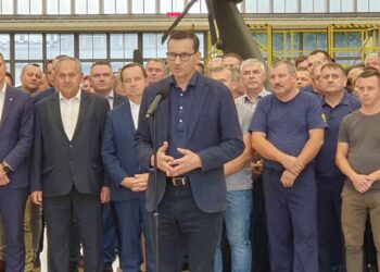 Mielec: Prezes Rady Ministrów Mateusz Morawiecki wizytował PZL.
