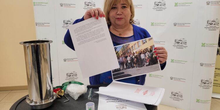 Sandomierz: Kapsuła czasu na zwieńczenie jubileuszu 100-lecia.