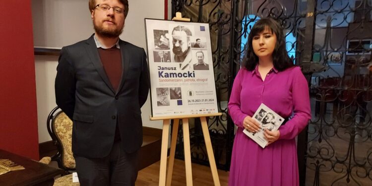 Sandomierz: 'Janusz Kamocki – Sandomierzanin, patriota, etnograf’ – wernisaż wystawy w czwartek.