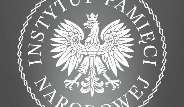 Łubnice: Demontaż sowieckiego obiektu propagandowego.