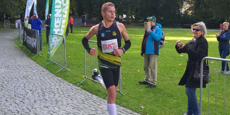 Baranów Sandomierski, Tarnobrzeg. Po raz 45 pobiegli z zamku do zamku