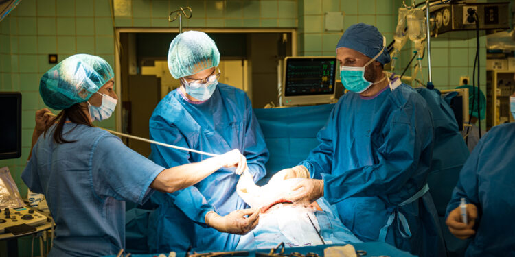 Rzeszów: Resekcja wątroby po raz pierwszy z użyciem specjalnego noża.