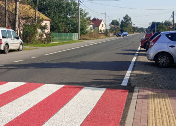 Bystre: Podsumowanie przebudowy drogi 1074 r i budowy ścieżki pieszo-rowerowej.