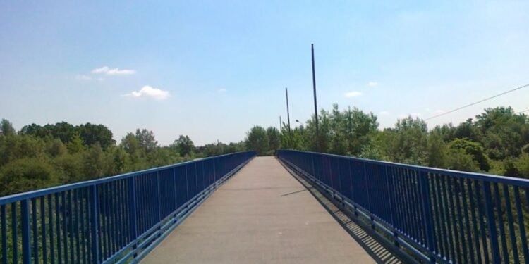 Mielec:  Są środki na remont kładki nad Wisłoką