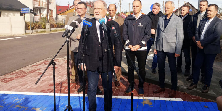 Lipa,Gielnia: Przebudowa drogi powiatowej zakończona