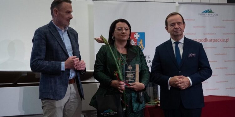 Tarnobrzeg. Fundacja Artystyczna GA MON  z wyróżnieniem „NGO Wysokich Lotów”