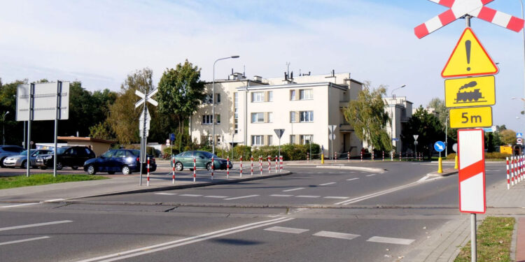 Rzeczyca Okrągła: Ruszyła budowa brakującego fragmentu ścieżki pieszo rowerowej przy drodze wojewódzkiej