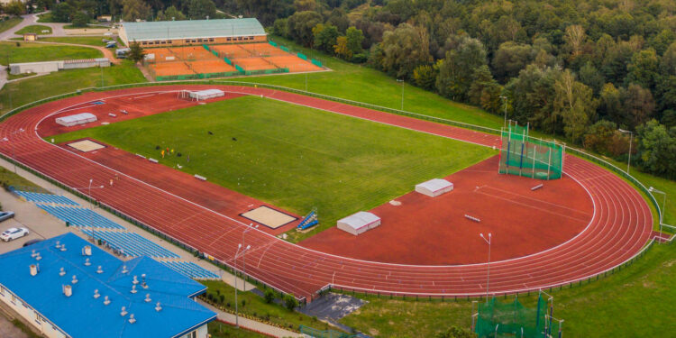 Stalowa Wola: Przetarg na projekt centrum tenisowego i rozbudowę stadionu LA