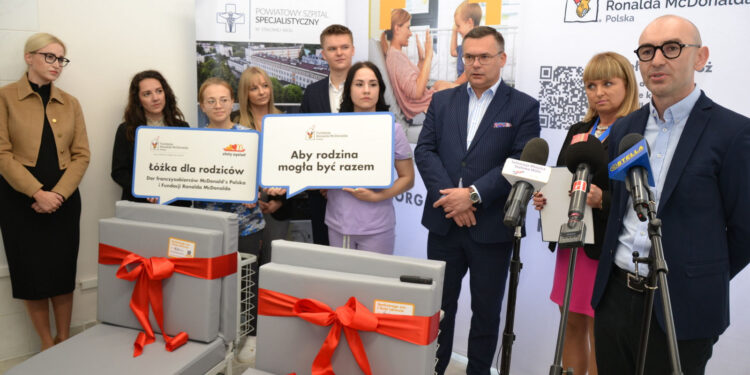 Stalowa Wola: Szpital wzbogacił się o 10 łóżek dla rodziców dzieci leczonych na oddziałach