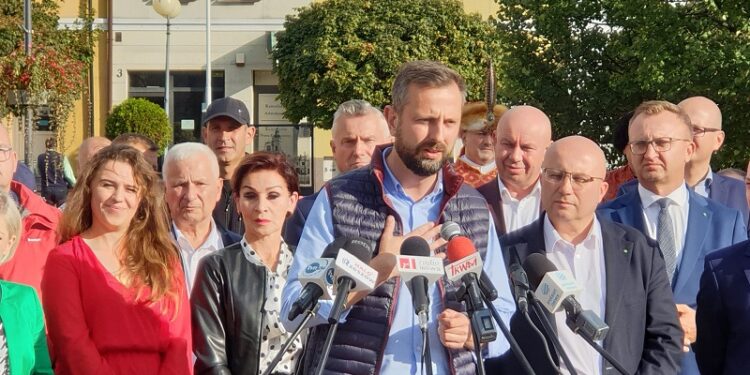 Tarnobrzeg. Lider PSL Władysław Kosiniak-Kamysz na Placu Bartosza Głowackiego