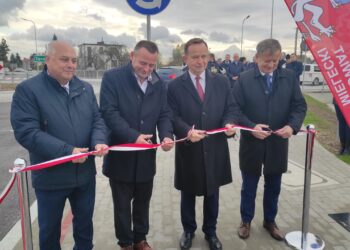 Mielec:  Już oficjalnie otwarte rondo w Woli Mieleckiej.