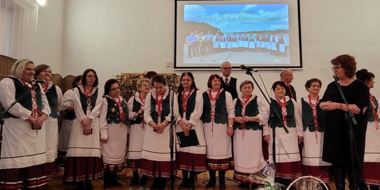 Koprzywnica: 20-lecie zespołu „Powiślanie”.