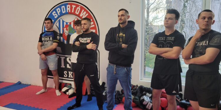 Sandomierz: Sporty walki strzałem w dziesiątkę.