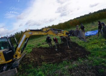 Krzcin: Eksploratorzy odkryli niemiecki bombowiec i ludzkie szczątki.