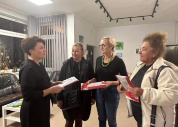 Koprzywnica: Flagi narodowe bezpłatnie dla mieszkańców.