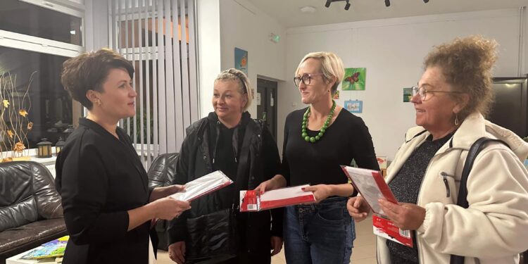 Koprzywnica: Flagi narodowe bezpłatnie dla mieszkańców.