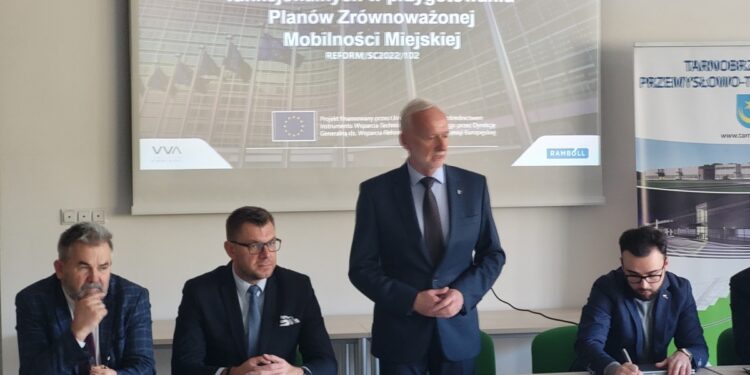 Tarnobrzeg. Rozmawiali o Planie Zrównoważonej Mobilności Miejskiej