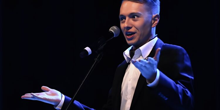 Sandomierz: Premierowy, autorski recital Oskara Jurysia.