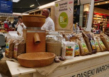 Mielec: Mały Jarmark Żywności Wysokiej Jakości i Rękodzieła Regionalnego