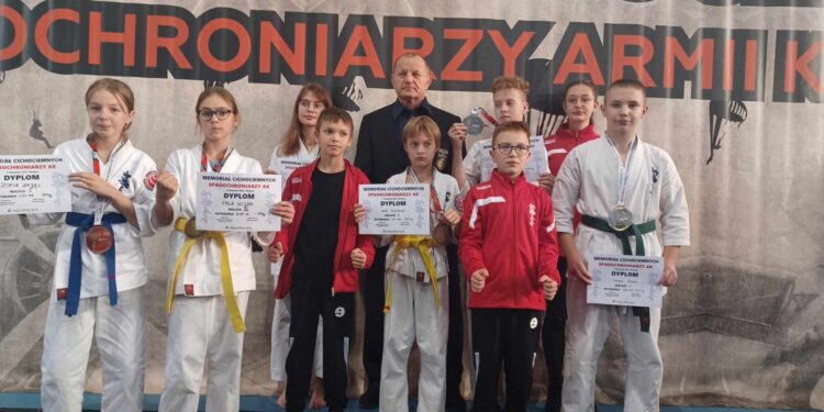 Sandomierz: Sukcesy sandomierskich karateków w Memoriale „Cichociemnych Spadochroniarzy AK”.