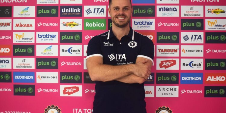 Mielec: Nowy trener mieleckich siatkarek