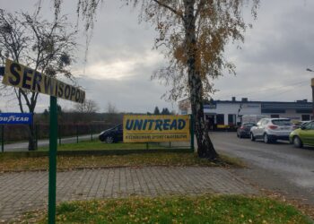 Tarnobrzeg. W mieście kolejki do serwisów oponiarskich