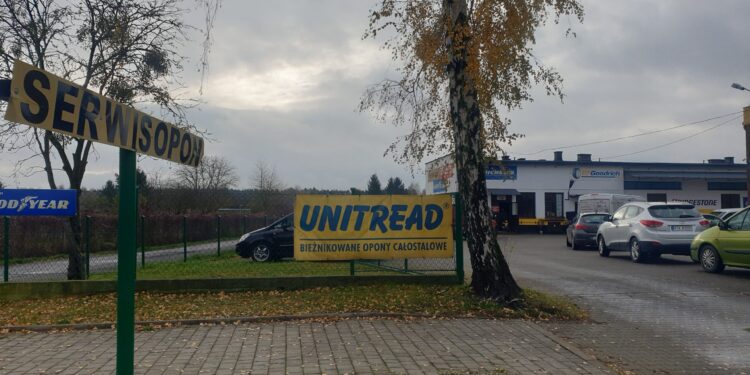 Tarnobrzeg. W mieście kolejki do serwisów oponiarskich
