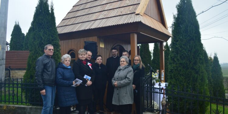 Przecław: Kapliczka odzyskała swój dawny wygląd