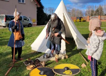 Łoniów: Rycerze, pierwsza pomoc i boks.