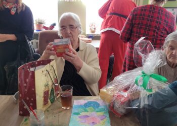 Sandomierz: Mikołajkowa radość w DPS-ie.