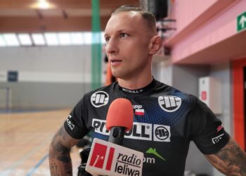 Sandomierz: Zawodnik KSW Jacek „Siexa” Gać dzielił się doświadczeniem.