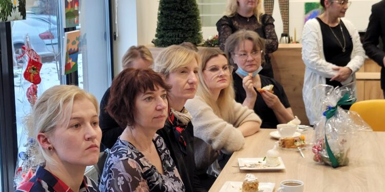 Sandomierz: Centrum Zdrowia Psychicznego zachęca do współpracy ośrodki pomocy społecznej.