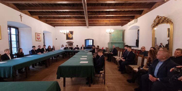 Sandomierz: Wyłoniono młodzieżową radę miasta.