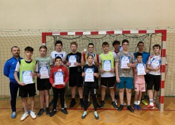 Samborzec: 'Na pierwsze kroki nigdy nie jest za późno – postaw je z LZS Samborzec’.