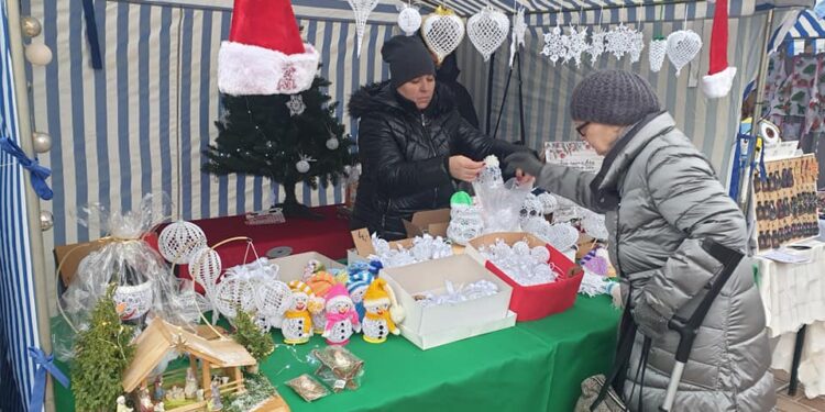 Tarnobrzeg. Udany Kiermasz Bożonarodzeniowy