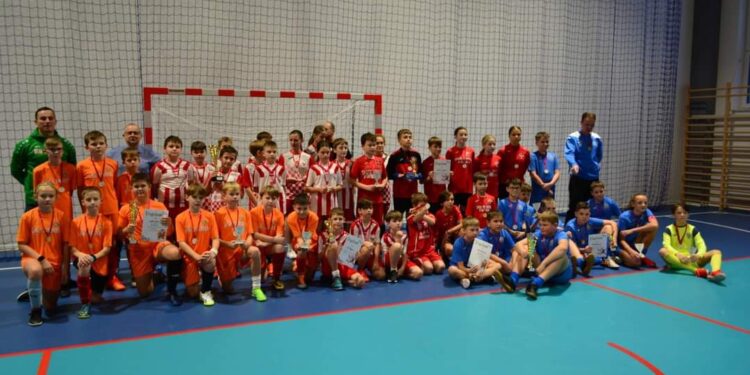 Stany: Turniej Mikołajkowy w Piłce Nożnej