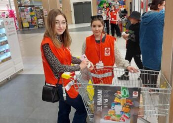 Sandomierz: 23. Ogólnopolska Zbiórka Żywności Caritas 'Tak. Pomagam!’