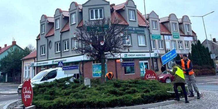 Tarnobrzeg. Rondo „Choinki Życzeń”