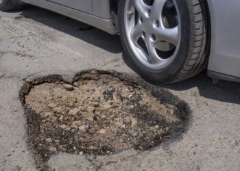 Mielec: Mieszkańcy apelują o remont drogi