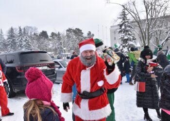 Stalowa Wola: Moto i zielono-czarni Mikołaje spotkali się z dziećmi