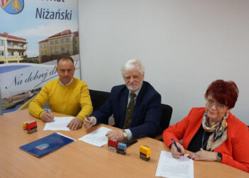 Nowy Nart: Umowa na budowę chodnika podpisana prace ruszą w tym roku