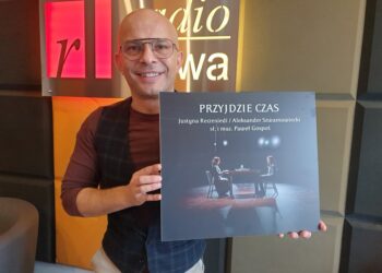 Tarnobrzeg. Premiera utworu „Przyjdzie czas”. Wykonawcami: śpiewaczka operowa i trzynastolatek.