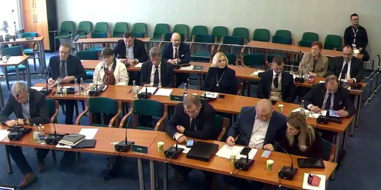 Mielec: Radni wstrzymali  sprzedaż działki pod inwestycję przy lotnisku w Mielcu