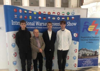 Nisko, Warszawa: Brązowy Medal uczniów RCEZ na Międzynarodowej Warszawskiej Wystawie Wynalazków