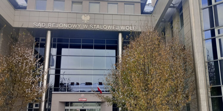 Stalowa Wola: Sprawa karna ochroniarzy ze stalowowolskiej galerii ciągle nie rozstrzygnięta