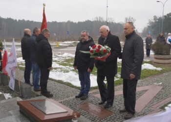 Stalowa Wola: Upamiętnili 42. rocznicę wprowadzenia stanu wojennego