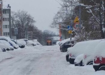 Tarnobrzeg. Trwa mobilizacja służb odpowiedzialnych za odśnieżanie