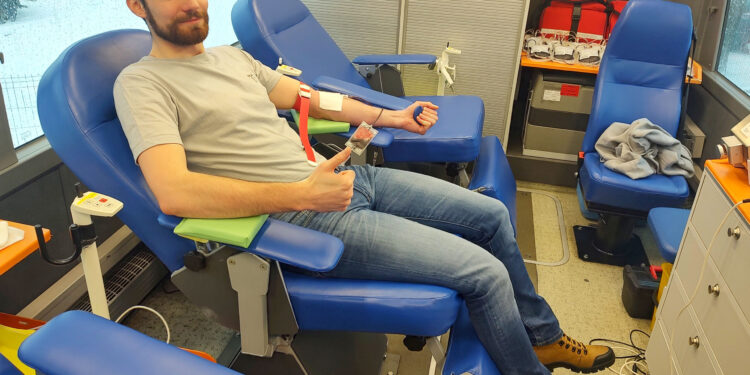 Stalowa Wola: Moto i zielono-czarni Mikołaje spotkali się z dziećmi