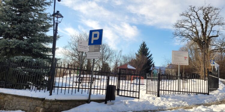 Sandomierz: Działka przy Mariackiej jednak nie na sprzedaż.